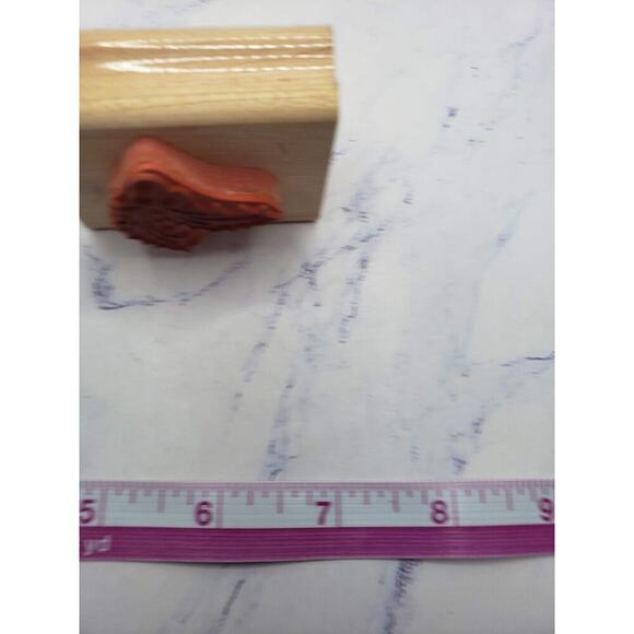 Holly Leaves and Berries Canadian Maple Collection Wood Mounted Rubber Stamp - Picture 2 of 8